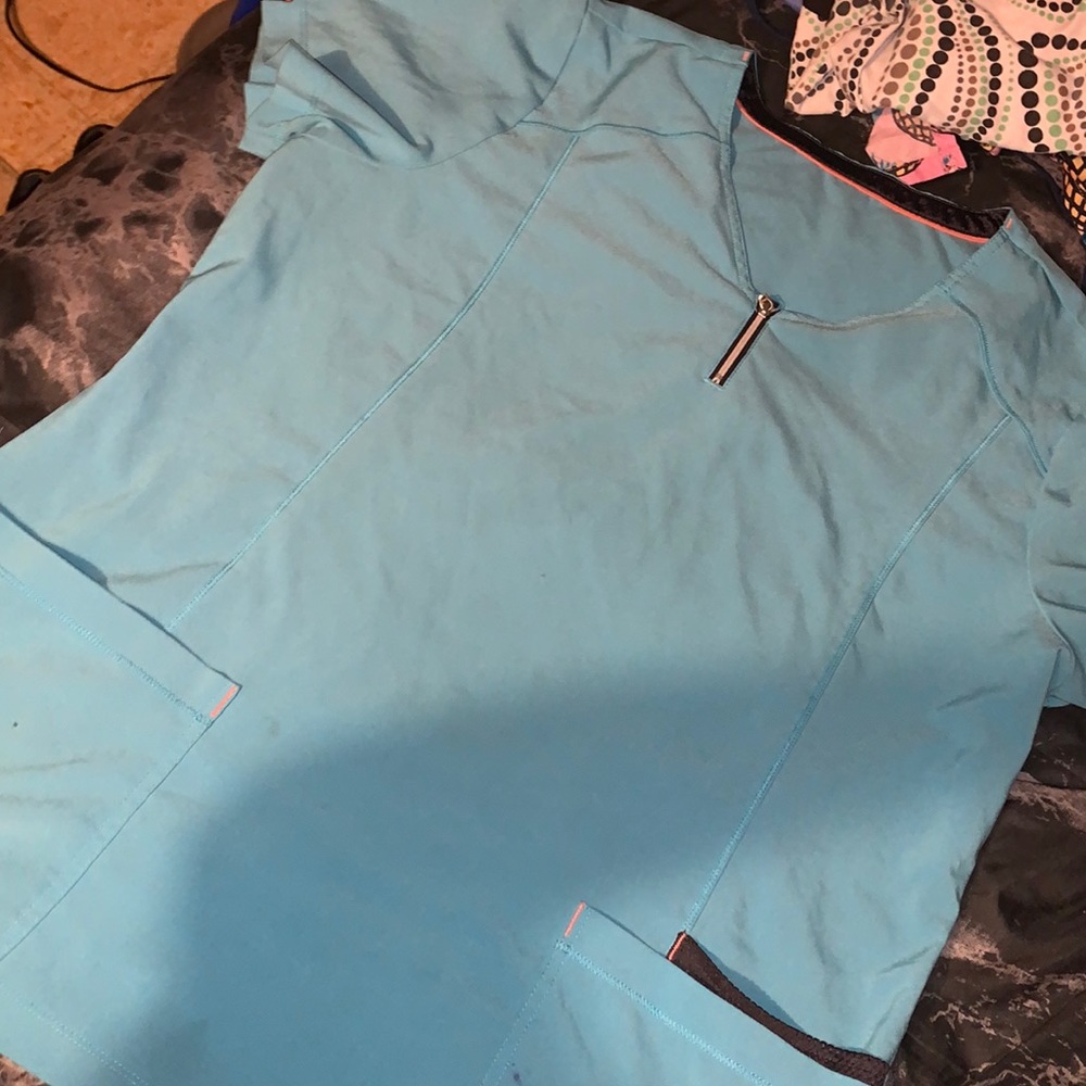 Scrub Shirt Size Large